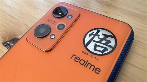 Realme GT NEO 3T unboxing de la edición especial Dragon Ball y