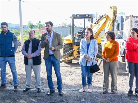 Arranca pavimentación de calle prolongación Allende en Sahuayo