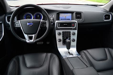 Volvo V60 R Design Interior