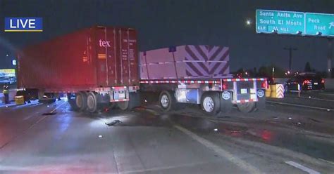 2 Jackknifed Big Rigs Spill Fuel On 60 Freeway In South El Monte Cbs Los Angeles