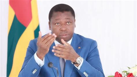 Au Togo La Nouvelle Constitution A T Promulgu E