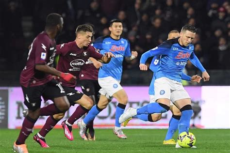 Hajar Salernitana Napoli Semakin Dekat Dengan Juara Serie A