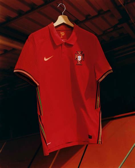 Nike Revela Novos Equipamentos Da Seleção Portuguesa De Futebol