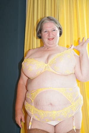 Chris G Peach Apricot Lingerie Pics XHamster