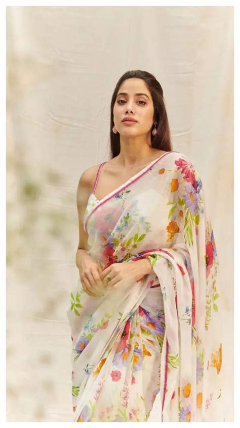 10 Jaw Dropping Saree Moments Of Janhvi Kapoor