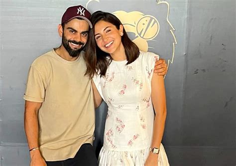 Virat Kohli Anushka Sharma S Cute Banter Amid Pregnancy Rumours Goes