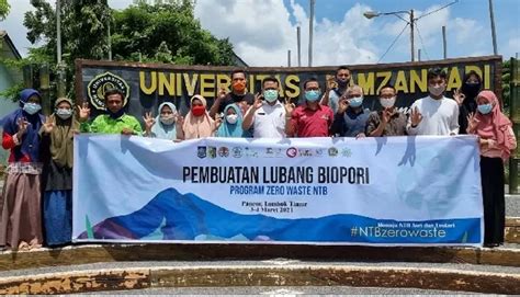 Implementasi Program Zero Waste Universitas Hamzanwadi Membuat Biopori