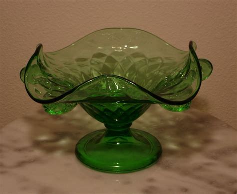 Fenton Vintage Dolphin Handled Green Diamond Optic Bon Bon Ebay