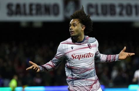 Milan Zirkzee sempre più vicino i rossoneri pagheranno al Bologna i