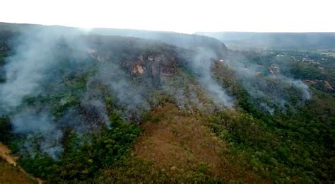 Inc Ndio Na Serra De Taquaru U Controlado Ap S Tr S Dias De Combate