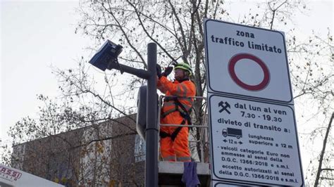 Circolazione Ztl Dal Novembre Le Regole Diventano Pi Severe