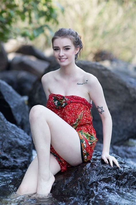 Wallpaper Jessie Vard Pale Natural Boobs Big Boobs Bikini Women