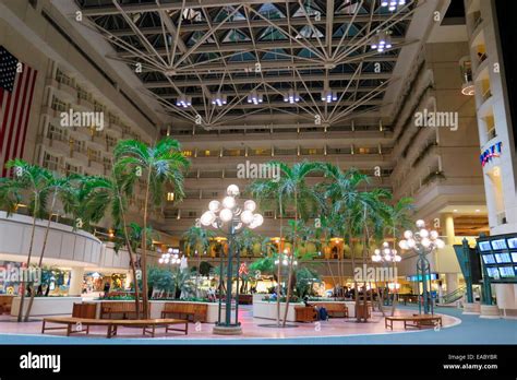 Orlando international airport hi-res stock photography and images - Alamy