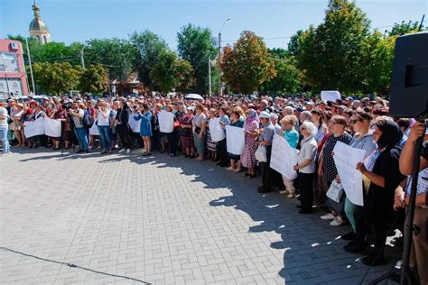 Foto Protest La Comrat Cet Enii Cer Confirmarea Noului Executiv