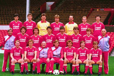 Squad picture for the 1985-1986 season - LFChistory - Stats galore for