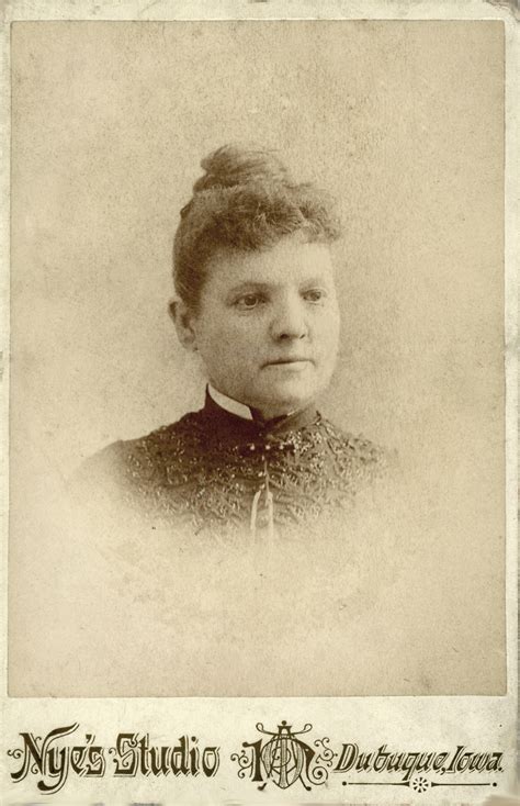 Elizabeth Richardson Image 1