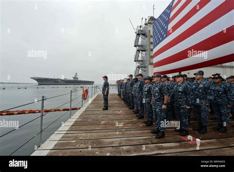 Commander Submarine Squadron 11 Hi Res Stock Photography And Images Alamy