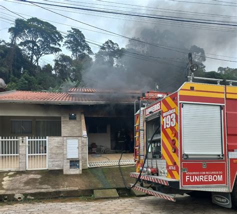 Homem é Suspeito De Incendiar Casa E Matar 6 Gatos De Ex Companheira