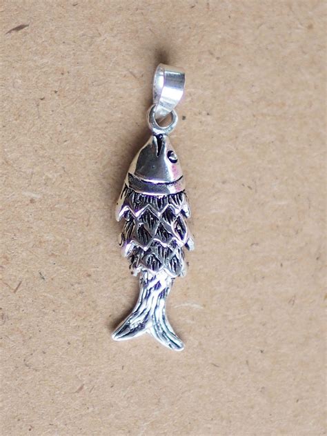 Fish Charm Moveable Necklace Darcizzle Offshore