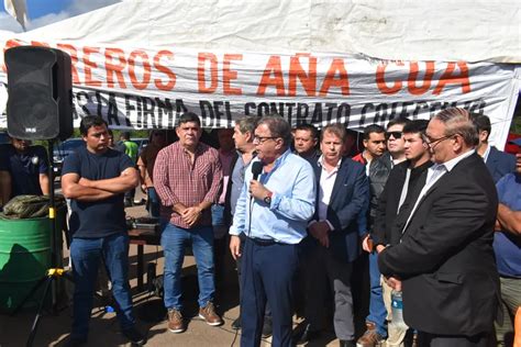 Director De Yacyret Se Re Ne Con Obreros De A A Cua Y Garantiza Firma