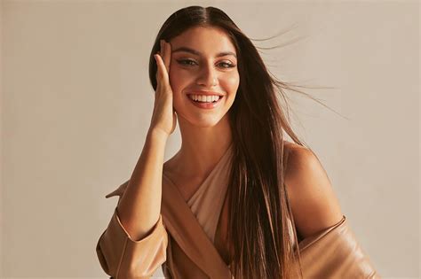 Protagonista De Bia Isabela Souza Fará Série Com Bruna Marquezine