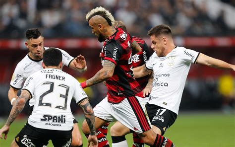 Flamengo Mant M Invencibilidade Em Jogos De Ida De Finais Da Copa Do Brasil