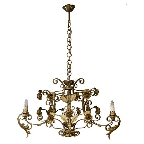 Elegant Chandelier For Sale at 1stDibs