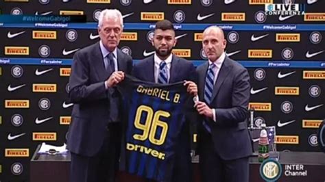 Gabigol é apresentado na Inter evita comparações Ronaldo e ouve