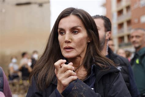 Letizia Tuvo Que Coger Al Rey Y Llev Rselo Porque Los Gritos Y Amenazas