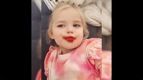 Jon Moxleys Cutie Daughter Norajonmoxleyreneepaquetteviral