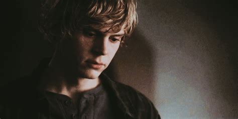 Tate Langdon and Violet Harmon | ピーターズ, エヴァン