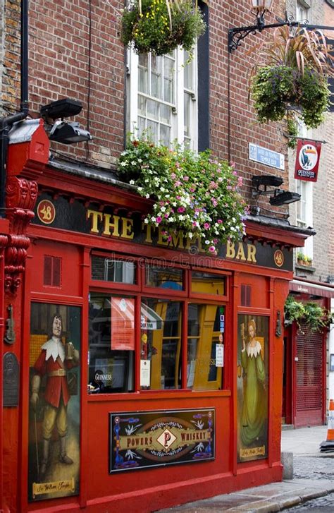 The Temple Bar in Dublin editorial stock image. Image of landmarks ...