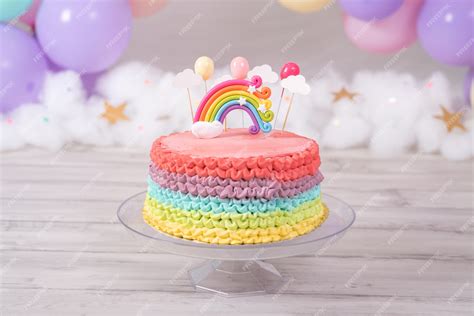 Arriba 73 Imagen Pastel Decoracion Arcoiris Abzlocal Mx