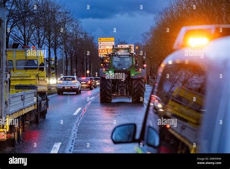 Bauern Proteste Landwirte Blockieren Bundesstra En Rund Um Kassel