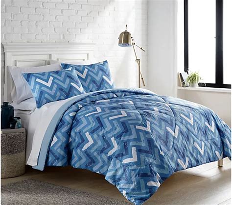 Shavel Home Twin Seersucker Comforter Set