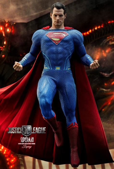 Hot Toys Justice League 16th Scale Superman Collectible Figure