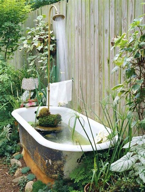 Make Your Backyard Look Like A Fairytale With These Diy Projects Garden Tub Decorating Garden