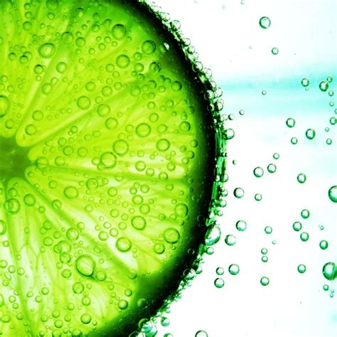 Lime slice in water — Stock Photo © yellow2j #7966952