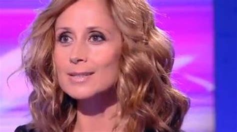 Lara Fabian présente son nouvel album Camouflage tout en anglais