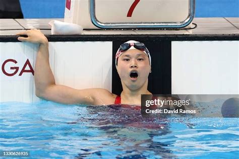 Maggie Macneil Photos and Premium High Res Pictures - Getty Images