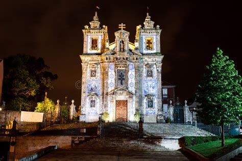 Nighttime Upplyst Facade Av Porto Portugal Den Belade Med Tegel