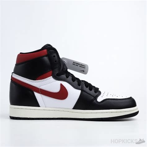 Air Jordan 1 Retro High Black Gym Red Dot Perfect