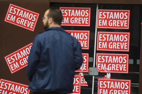 Greve fecha 8 763 agências bancárias em 26 Estados e no DF diz