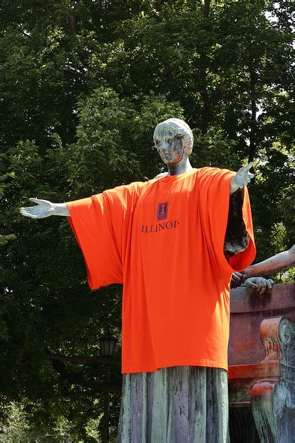 UIUC Alma Mater dressed for Welcome Week 2010 | Illinois fighting ...