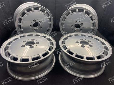 Original Mercedes W201 Gullideckel Alloy Wheels 6Jx15 ET49 MERCEDES