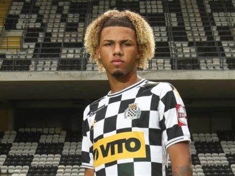 Santos Encaminha A Contratação Do Lateral Nathan ‘estou Chegando