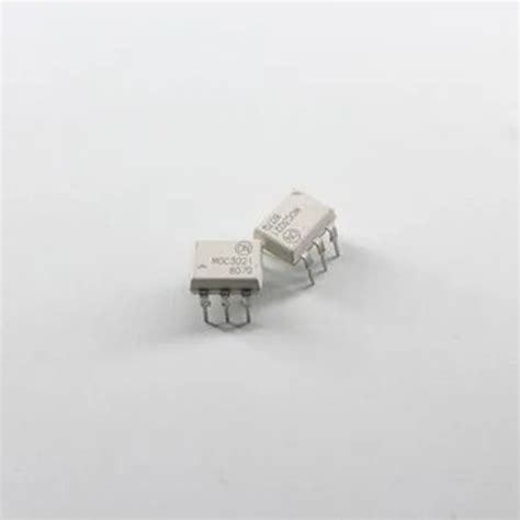 MOC3021M Optocoupler Integrated Circuit DIP At Rs 8 Piece In Mumbai