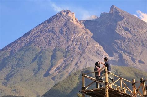 Wisata Bukit Klangon Sensasi Melihat Gunung Merapi Dari Dekat Sering