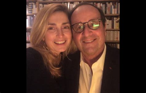 Photo Julie Gayet et François Hollande rare selfie à deux sur