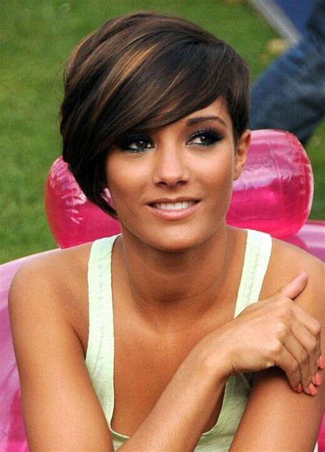 24 Fun And Sexy Short Brown Hairstyles 2021 Dark And Light Brown